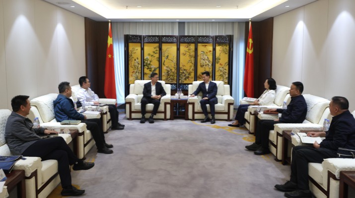 5月27日下午，甘肃文旅集团党委书记、董事长叶剑芳与到访的中国十七冶集团党委副书记、工会主席刘宇一行进行座谈。集团党委副书记、总经理马文玫，副总经理高文阳，中国十七冶集团西北公司总经理蔡秀山，双方相关